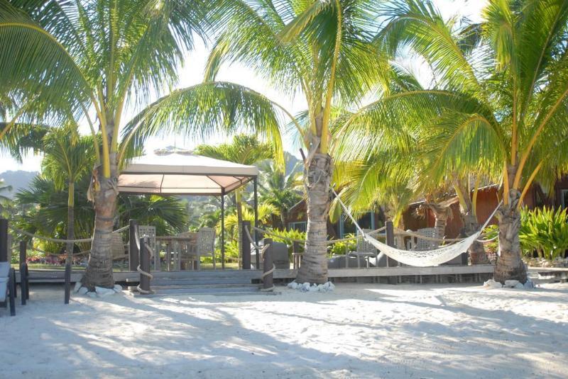 Magic Reef Bungalows ราโรทองกา ภายนอก รูปภาพ